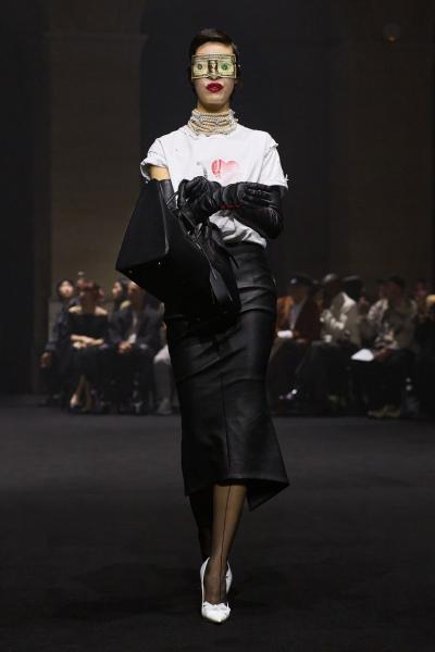 Matières Fécales 26FW015